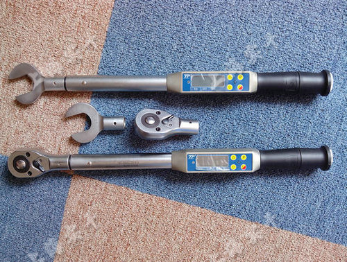 ����Ť������