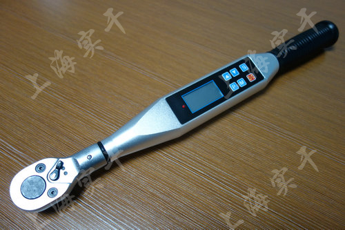 ���@Ť������